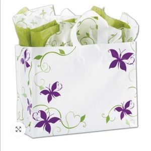 5/ $10 White opaque 🎁 🛍with 💜 butterfly’s and 💚 vines detailing.